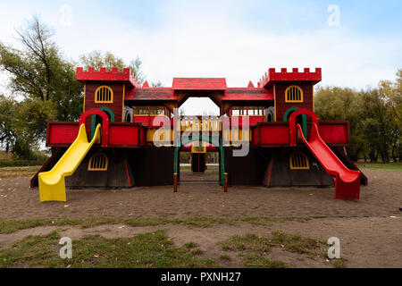 Château dans un parc de jeux Banque D'Images