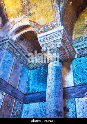 Détail de la galerie sud de la nef de la mosquée Sainte-Sophie. Istanbul, Turquie. Banque D'Images