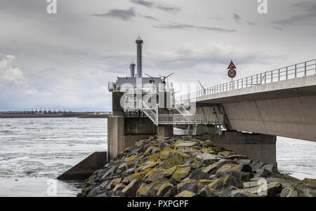 La protection contre les tempêtes Delta Oosterscheldekering en Zélande, Pays-Bas Banque D'Images