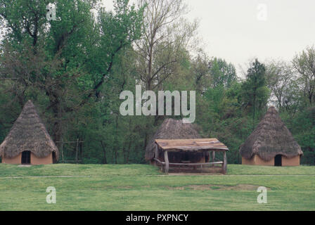 Reconstruit Chucalissa Native American village sur le fleuve Mississippi, Tennessee. Photographie Banque D'Images