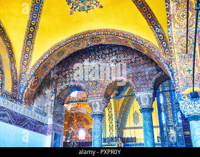 Détail de la galerie sud de la nef de la mosquée Sainte-Sophie. Istanbul, Turquie. Banque D'Images