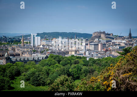 Vue d'Édimbourg de Arthurs Seat (Holyrood Park) en Ecosse Banque D'Images