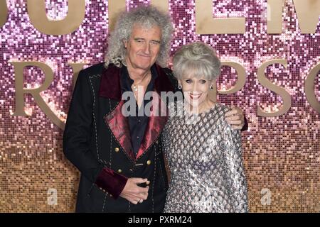 Brian May et Anita Dobson assister à Bohemian Rhapsody - Première mondiale. Londres, Royaume-Uni. 23/10/2018 | Le monde d'utilisation Banque D'Images