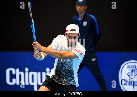 St Jakobshalle, Bâle, Suisse. 24 Oct, 2018. ATP World Tour, tennis intérieur suisse ; Joao Sousa (POR) en action contre Roberto Bautista Agut (ESP) au premier tour : Action Crédit Plus Sport/Alamy Live News Banque D'Images