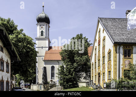 Pfarrkirche St, Peter und Paul und das alte Forstamt à Oberammergau, Bayern, Deutschland, Europa, ,, Église Paroissiale de St Pierre et Paul et de la Bavière Banque D'Images