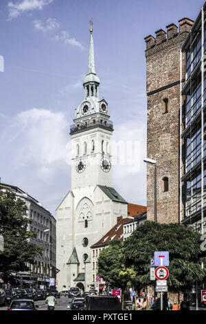 Alter Peter suis Petersplatz, Bezirk Altstadt-Lehel, München, Bayern, Oberbayern. Banque D'Images