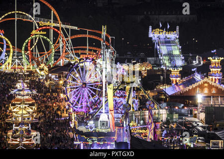 Blick auf die Wiesn, Münchner Oktoberfest, Bayern, Deutschland Banque D'Images