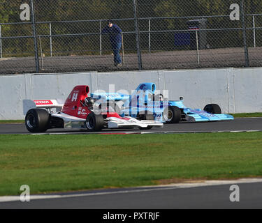 Michael Lyons, Lola T400, Judy Lyons, Gurney Eagle FA74, Derek Bell trophée, la Formule Atlantique, Formule 2, Formule 5000, HSCC Silverstone, finale, Silve Banque D'Images