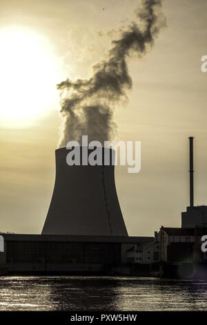 Ohu Atomkraftwerk in Landshut, Bayern, Deutschland, Nuclear power plant Ohu près de Landshut, Bavière, Allemagne, nucléaire, puissance, plante, l'énergie nucléaire, Pl Banque D'Images