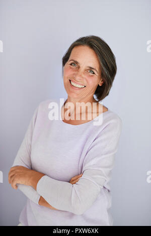 Portrait of smiling young woman Banque D'Images