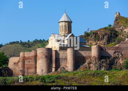 La Géorgie, Tbilissi, la Saint-Nicolas, l'Église et la forteresse de Narikala Banque D'Images