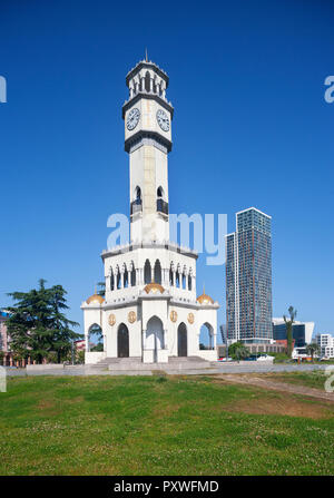 La Géorgie, l'Adjarie, Batumi, Miracle Park, Chacha Tour de l'horloge Banque D'Images