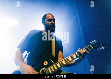 Danemark, copenhague - Octobre 22, 2018. Le groupe de metal suisse Abraham effectue un concert live à l'hôtel Cecil à Copenhague. (Photo crédit : Gonzales Photo - Peter Troest). Banque D'Images