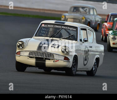 Martin Reynolds, Ford Anglia 105E, HSCC, HRSR Historique, tourisme, voitures de course historique finale de Silverstone Silverstone, Réunion, octobre 2018, voitures, Banque D'Images