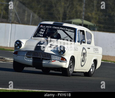 Martin Reynolds, Ford Anglia 105E, HSCC, HRSR Historique, tourisme, voitures de course historique finale de Silverstone Silverstone, Réunion, octobre 2018, voitures, Banque D'Images