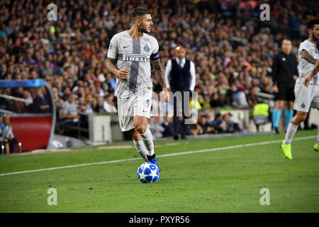 Mauro Icardi d'Inter de Milan en action lors de la Ligue des Champions, match de football entre le FC Barcelone et le FC Internazionale de Milan le 24 octobre 2018 au Camp Nou à Barcelone, Espagne Banque D'Images