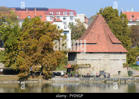 Maribor (Marburg an der Drau) : Tour de l'eau, de la rivière Drave dans , Stajerska (Styrie), Slovénie Banque D'Images