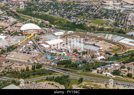 Vue aérienne du site du Stampede de Calgary Stampede Pendant la semaine. Banque D'Images