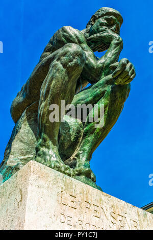 France Paris, "Le Penseur" sculptures d'août Rodi dans le musée Rodin Banque D'Images