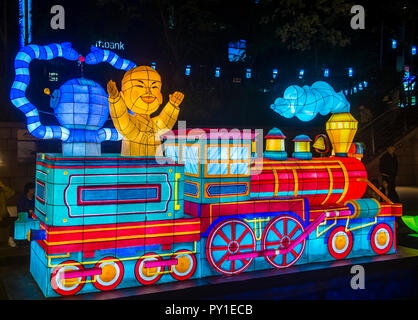 Décoration de lanterne colorée au ruisseau cheonggyecheon pendant le Lotus Lantern Festival à Séoul en Corée Banque D'Images