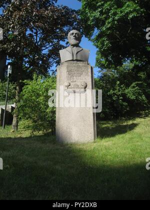 Av Byst Anders Petter Löfström, grundare utförd Sundbybergs, 1944 av Carl Fagerberg, 2018b. Banque D'Images