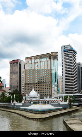 La mosquée Jamek dans le centre-ville de Kuala Lumpur, Malaisie. Banque D'Images