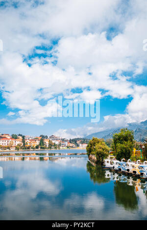 Sapa Lake et de la ville de Sapa, Vietnam Banque D'Images