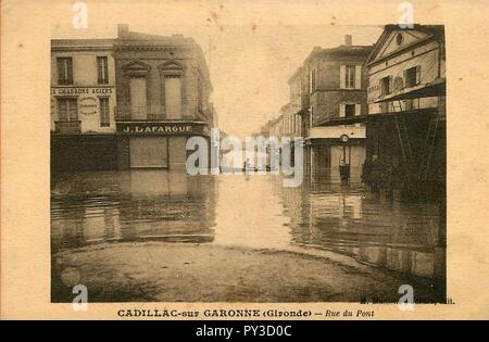 Cadillac-sur-Garonne - rue du pont 4. Banque D'Images