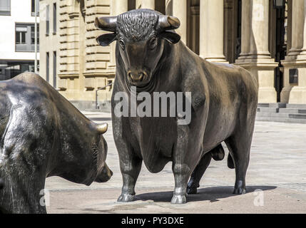 Bulle und Baer vor der Frankfurter Boerse, Deutschland Banque D'Images