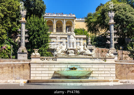 'Fontaine Fontana della dea Roma' sur la Piazza del Popolo Banque D'Images