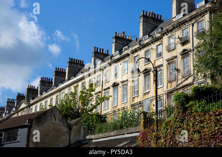 L'arrière de maisons dans le parangon à de Walcot Street, Bath, Somerset Banque D'Images