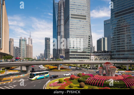 De nouveaux bâtiments dans le quartier Pudong de Shanghai, Chine, Asie Banque D'Images