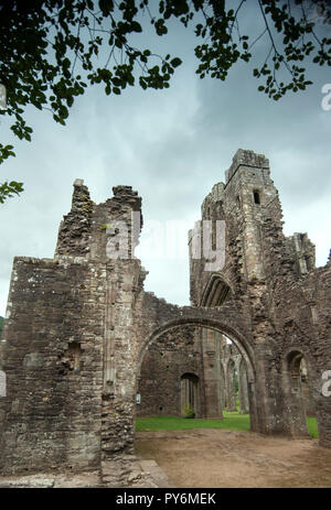 Ruines de l'Augustin Llanthony Priory, dans la vallée de Ewyas près d'Abergavenny au Pays de Galles Banque D'Images