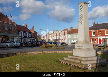 Le mémorial de guerre en Easingwold market place, North Yorkshire Banque D'Images