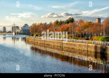 Riverside en automne, Glasgow, Royaume-Uni Banque D'Images