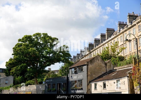 L'arrière de maisons dans le parangon à de Walcot Street, Bath, Somerset Banque D'Images