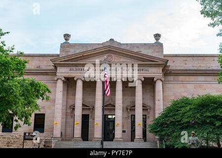 PIERRE, DAKOTA DU SUD - Juillet 9, 2018 : les soldats et marins World War Memorial de Pierre, le Dakota du Sud est le foyer de la South Dakota Department of Mil Banque D'Images