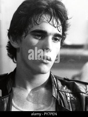 Titre original : RUMBLE FISH. Titre en anglais : RUMBLE FISH. Année : 1983. Réalisateur : Francis Ford Coppola. Stars : Matt Dillon. Credit : UNIVERSAL PICTURES / Album Banque D'Images