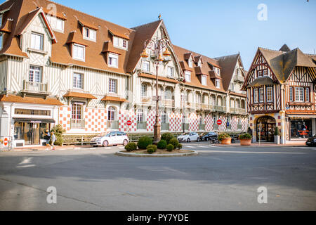 DEAUVILLE, FRANCE - 06 septembre 2017 : l'hôtel Le Normandy Barrière, grand hôtel du Groupe Lucien Barrière à Deauville, construit par François André en 1912 Banque D'Images