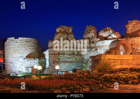 Les anciennes fortifications à l'entrée de Nessebar, Bulgarie Banque D'Images