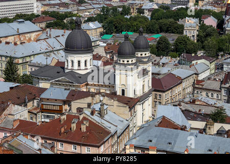 Vue aérienne de l'église de la Transfiguration à Lviv, Ukraine Ville Banque D'Images