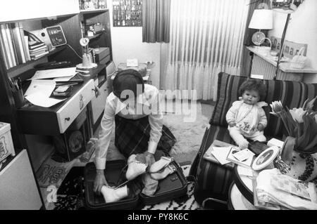 La patineuse artistique allemande Dagmar Lurz le 19 janvier 1976 dans la maison des parents de la région de Dortmund. La fille d'un steelworksman Westfalenhuette à Hoesch AG a été un succès aux Jeux Olympiques, aux Championnats du monde et d'Europe. Dans le monde d'utilisation | Banque D'Images