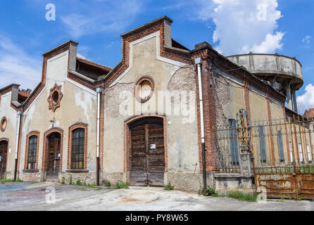 Détails de la décoration de l'usine bâtiments dans le Village Ouvrier de Crespi d'Adda. Capriate San Gervasio - Bergame, Italie - 15 juin 2018 Banque D'Images
