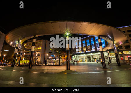 Le centre de Bruxelles (gare centrale), Bruxelles Gare centrale dans la nuit Banque D'Images