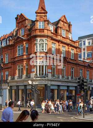 Oxford Street, magasins de vues. Stock d'architecture, Londres, Royaume-Uni. Architecte : NA , 2017. Banque D'Images