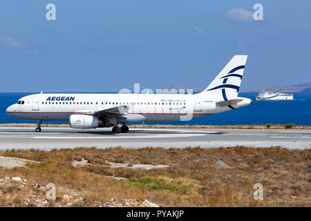 Heraklion, Grèce - 15 septembre 2018 : Un Aegean Airlines Airbus A320 avion à l'aéroport d'Heraklion (HER) en Grèce. Dans le monde d'utilisation | Banque D'Images