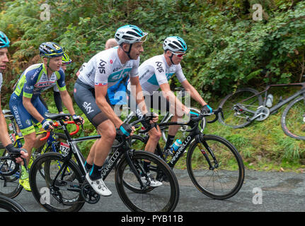 Chris Froome et Ian Stannard s'attaquer à l'Whinlatter Pass grimper sur l'étape 6 de la Tournée 2018 de Bretagne cycliste Banque D'Images