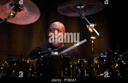 Cork, Irlande. 26Th Oct, 2018. Billy Cobham jouant au cork Jazz Festival 2018 Credit : Paul Bevan/Alamy Live News Banque D'Images