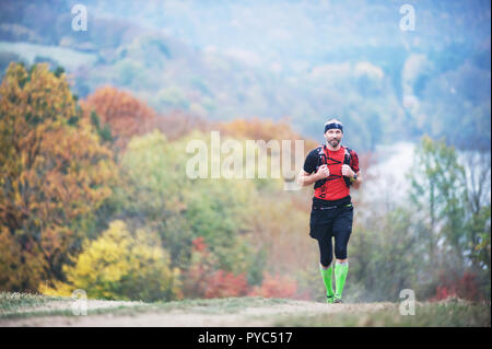 République tchèque, SLAPY, Octobre 2018 : Trail Maniacs Exécuter la concurrence. Banque D'Images