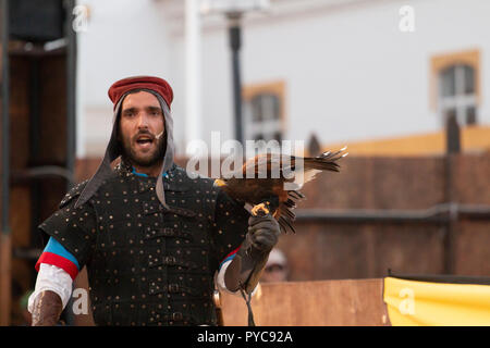 SILVES, PORTUGAL - Août 11th, 2018 : costume médiéval en caractères événement foire médiévale. Banque D'Images